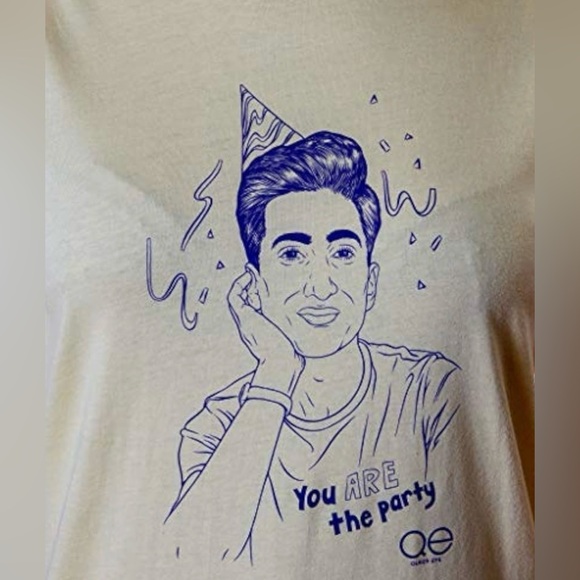 🏳️🌈 NWT! QE Unisex You Are the Party Tshirt - Picture 4 of 9